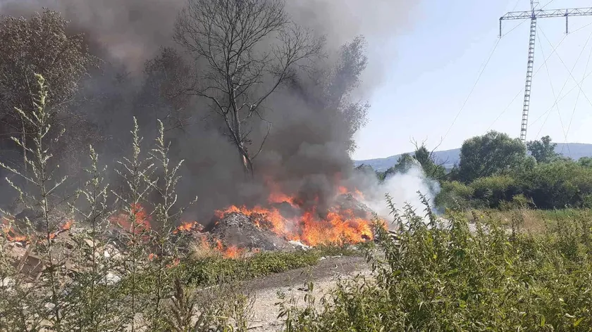 Kragujevac'ta depo yangınında kontrol sağlandı.