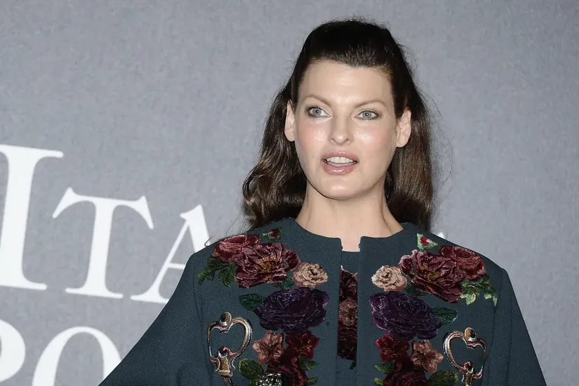 Ünlü Model Linda Evangelista Hayatındaki Zorlukları Anlattı: Estetik Operasyonla Deforme Oldu