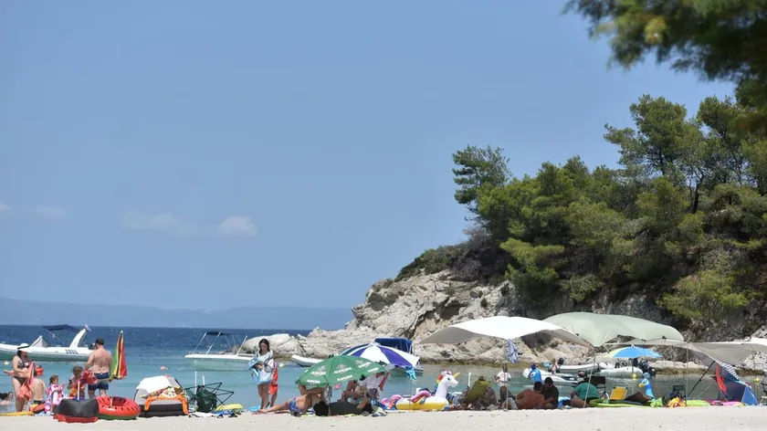 Septembrde Yunanistan'da tatil yapmak artık 75 eurodan başlıyor! Fiyatlar düşüyor Küçük paralarla tatil yapabilirsiniz.