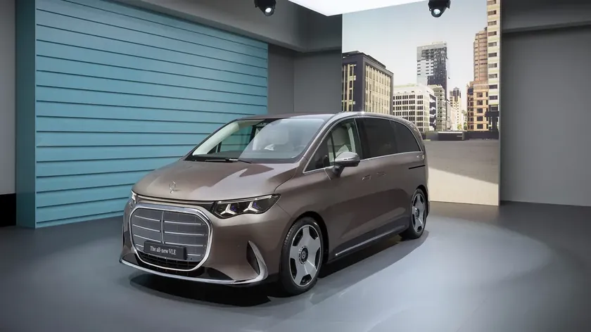 Mercedes-Benz VLE Yeni Elektrikli Minibüs Modeli Van Mimarisiyle Tanıtıldı