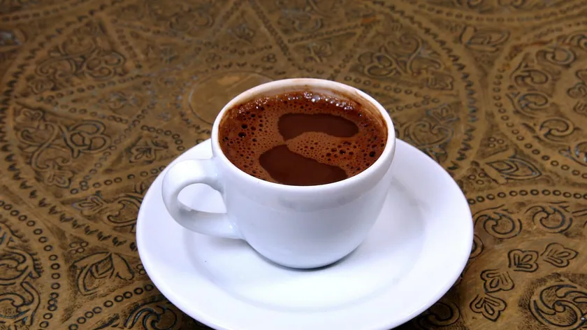 Türk kahvesinin doğru pişirme yöntemi tartışmasına bir Türk noktayı koydu