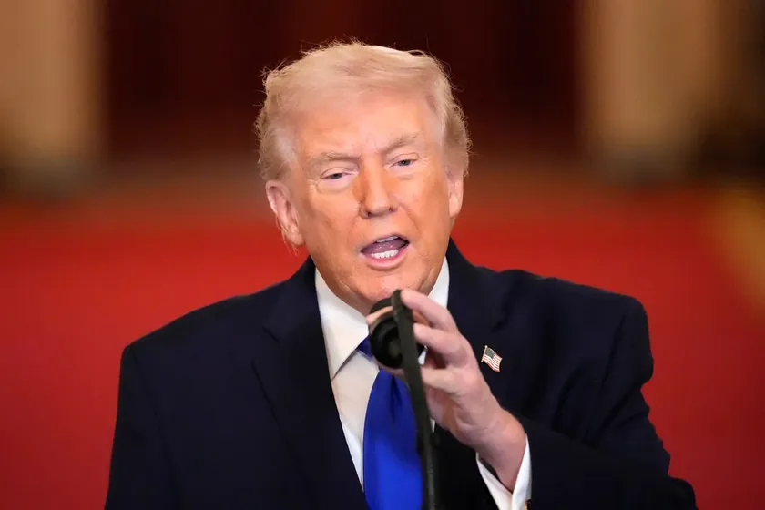 ABD Başkanı Trump CNN'e İran'ı ezdiklerini ve büyük bir dalganın yolda olduğunu bildirdi