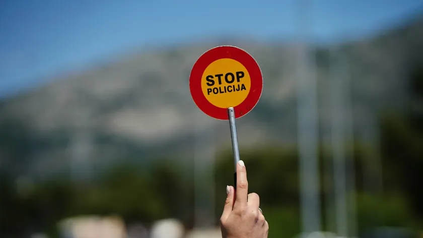 Pljevljima'da 2,44 Promil Alkol ile Yola Çıkan Adam Yakalandı