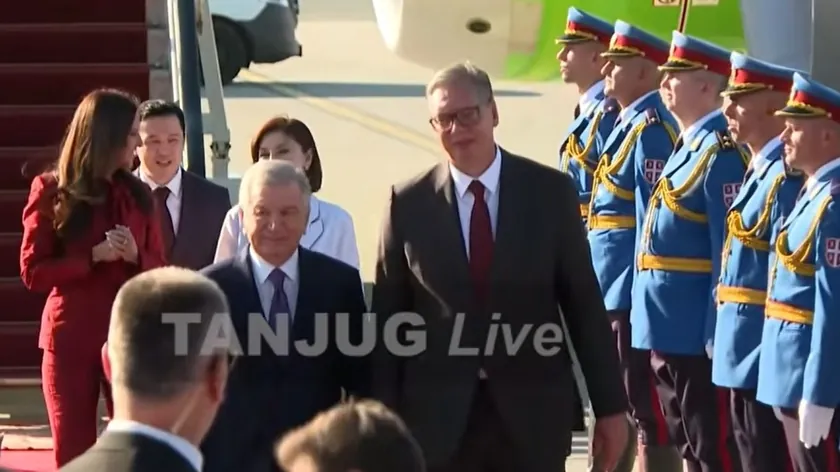 Sırbistan Cumhurbaşkanı Aleksandar Vučić, Uzbekistana Cumhurbaşkanı Şavkat Mirziyoyev'i resmi bir ziyarete kabul etti.