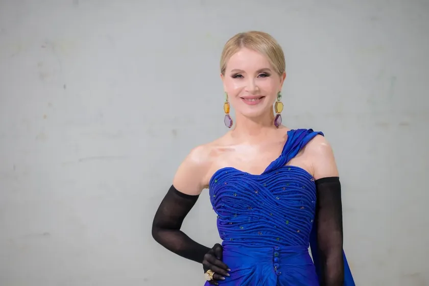 Sırbistan'daki Danijela Martinović Güzellik Sırlarını ve Yaşam Felsefesini Açıkladı