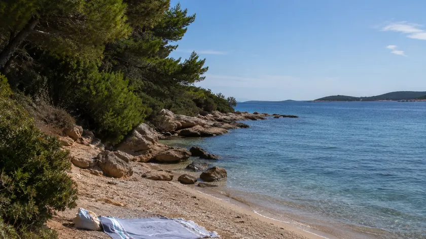 Sırbistan'ın Ulcinj bölgesindeki 13 kilometre uzunluğundaki "Velika Plaža" plajı, dünyaca ünlü bir medya kuruluşunun en popüler turizm destinasyonları arasında gösterilmesiyle dikkat çekiyor.