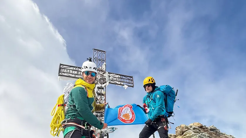 Sırp alpinistleri Matterhorn'ı zirveye taşıdı.