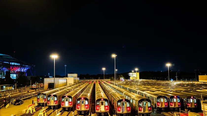 New York metrosuyunun eski vagonları Atlantik'te yapay mercan resifleri oluşturmak için kullanıldı.