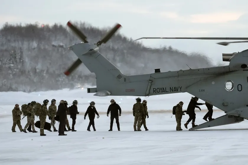 Avrupa Ülkeleri Grenland'a Asker Göndermeye Başladı