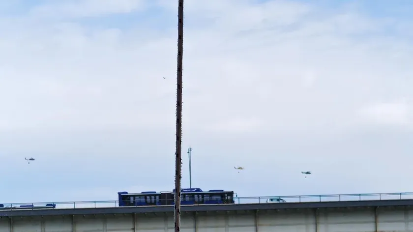 "Black Hawk" helikopterleri bugün Beograd'ı aştı Vatandaşlar harika bir manzarayı kaydetti.