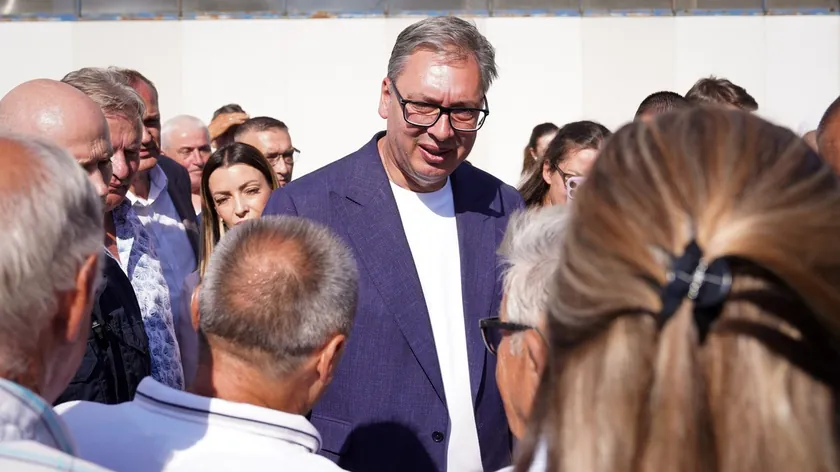 Sırbistan Cumhurbaşkanı Aleksandar Vučić günde Sırbistan'ın güneydoğusunda bulunuyor.