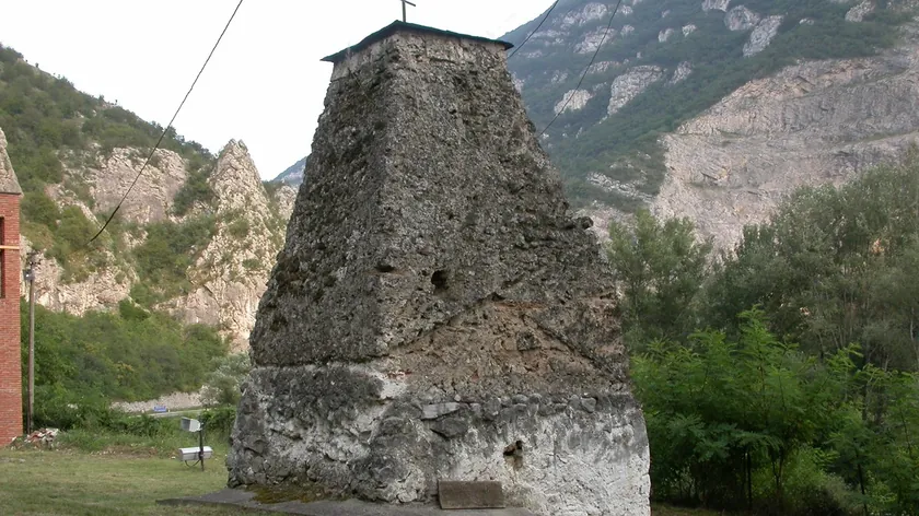 Sırbistan'daki Manastırda Canlı Gömülen 12 Gelinin Şoke Edici Efsanesi Ortaya Çıktı