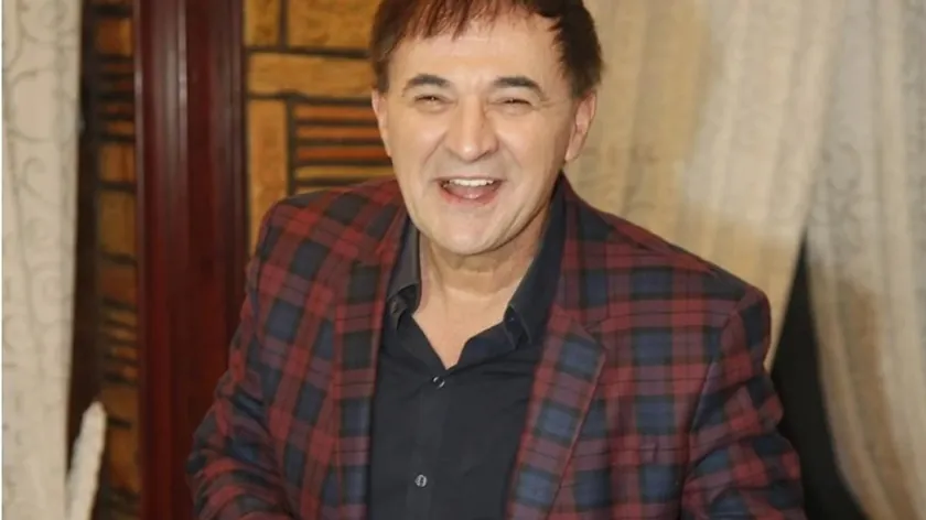 Folk şarkıcısı Mitar Mirić'in canlı yayında yaptığı yanlış cevap gündemde.