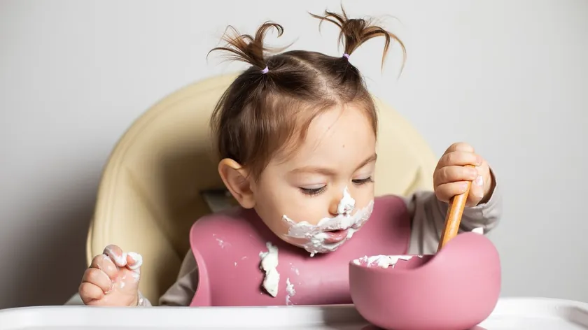 Bebeklere Yoğurt Başlangıcı Uzmanlar 6 Aydan İtibaren Güvenli Olduğunu Bildirdi