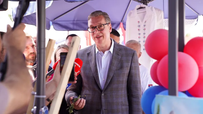 Sırbistan Cumhurbaşkanı Aleksandar Vučić Lapovo'da vatandaşlarla buluştu.