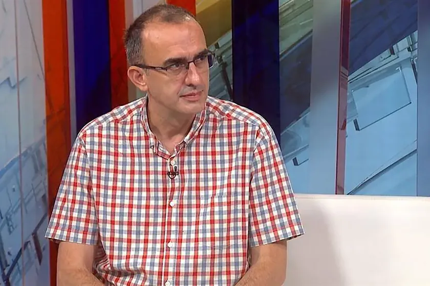 Sırbistan'da Gazeteci Gruhonjiç'in Ailesine Saldırıya Muhalefet Partisi Tepki Gösterdi