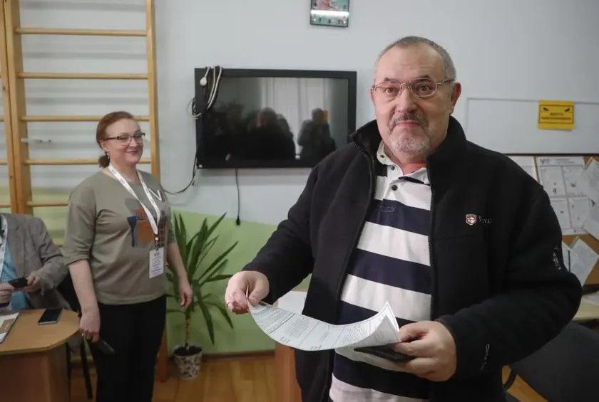 Rus opozisyon politikacısı Boris Nadeşdin Fransa'ya kaçtı