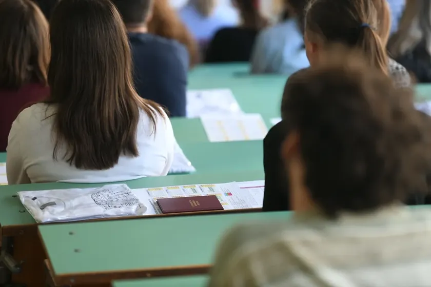 Sırbistan'daki devlet fakültelerinde bütçe yerleri kalmış.