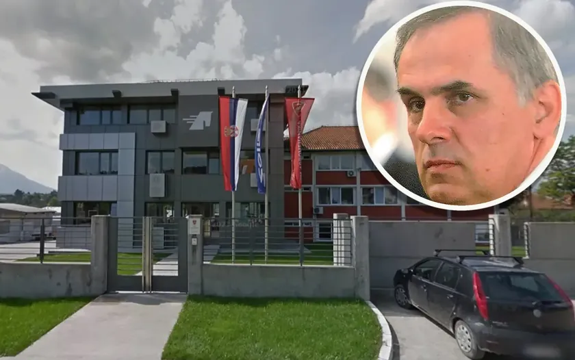 Sırbistan Boljevac'taki işçiler maaş ve ısınma sorunu yaşarken sahibi lüks villa inşa ediyor.