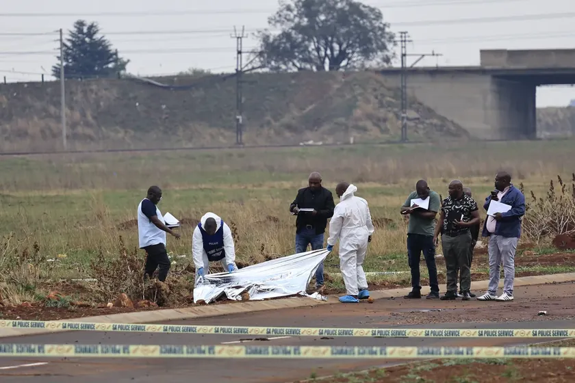Johannesburg yakınlarında 9 kadının cesedi bulundu Polis bağlantıları araştırıyor, seri katil korkusu var