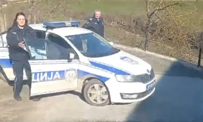 Sırbistan'ın Bešenovo kentinde protesto organizatörü genç darp edildi, üç kişi gözaltına alındı