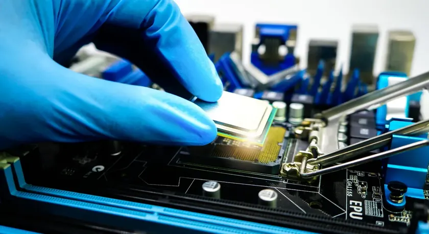 Tayvan Boğazı Gerilimi Elektronik Fiyatlarını Yükseltiyor: Çip Jeopolitiği Küresel Ekonomiyi Etkiliyor