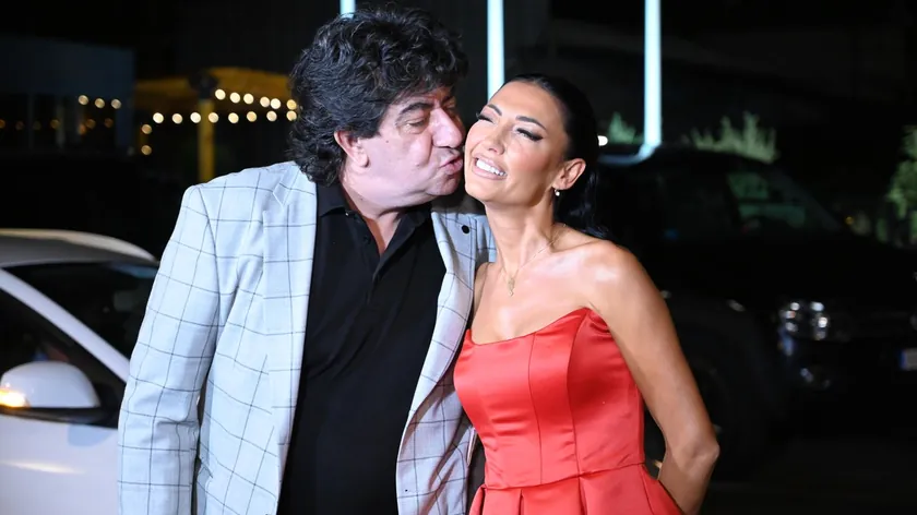 Zorana Simeunović, 30 Yaş Büyük Bir Besteciyle Halka Açık Oldu