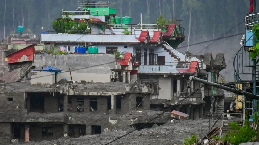 Nepal'da büyük bir çamur sel felaketi yaşandı.