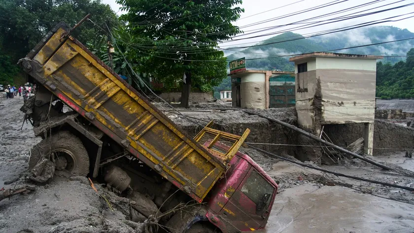 Nepal'da felaketin ardından ölü sayısı 579'a çıktı, yaklaşık 3.000 kişi kayıp olarak belirlendi.