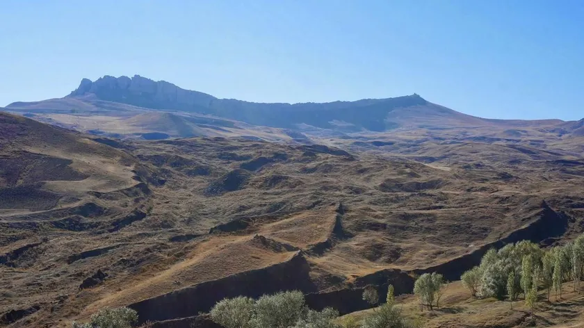 Araştırmacılar: Nuh'un Gemisi'nin olduğu iddia edilen yerde odalar ve tüneller bulundu