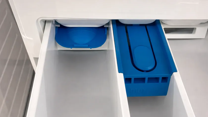 Çamaşır Makinesi Deterjan Gözündeki Gizli Bölme Tasarruf Sağlıyor