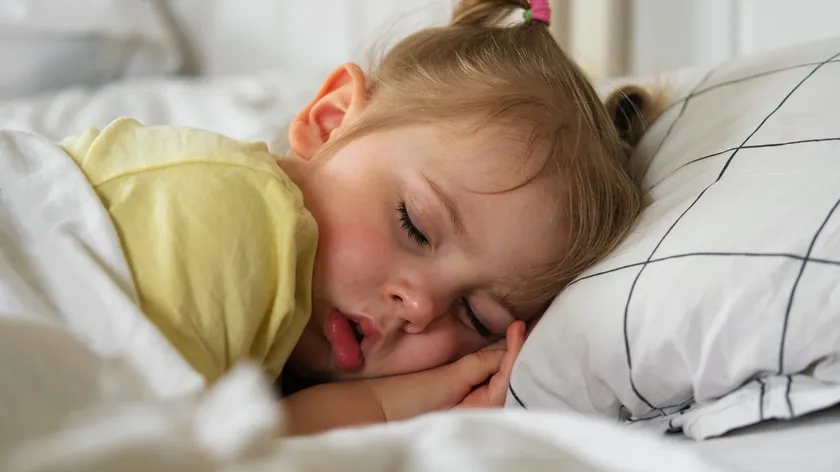 Çocuklarda öğleden sonra uykusu ne zaman bırakılmalı? Uzmanlardan 4 önemli işaret.