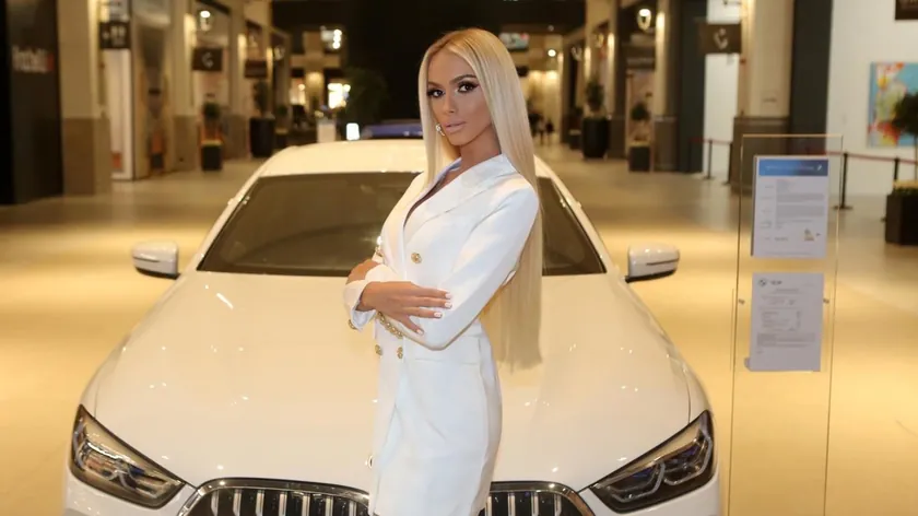 Sırp Influencer Sara Damnjanović Dubai'deki Çatışmaları Aktardı, Uçuşlar İptal Edildi