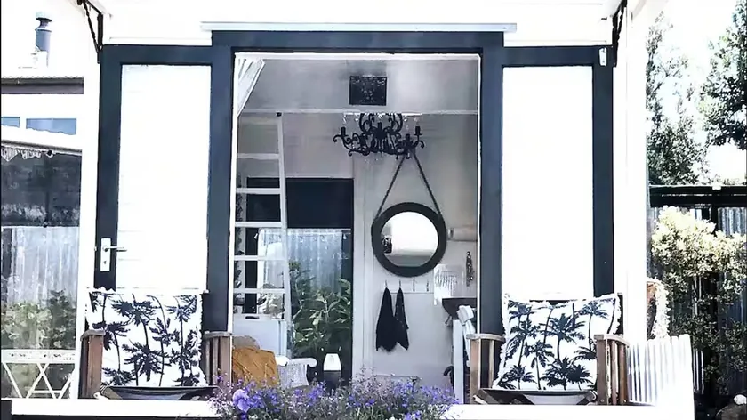 Ana Ovoja Eski Garajını Sıcak ve Konforlu Bir Ev Olarak Dönüştürdüğünü Belirtti