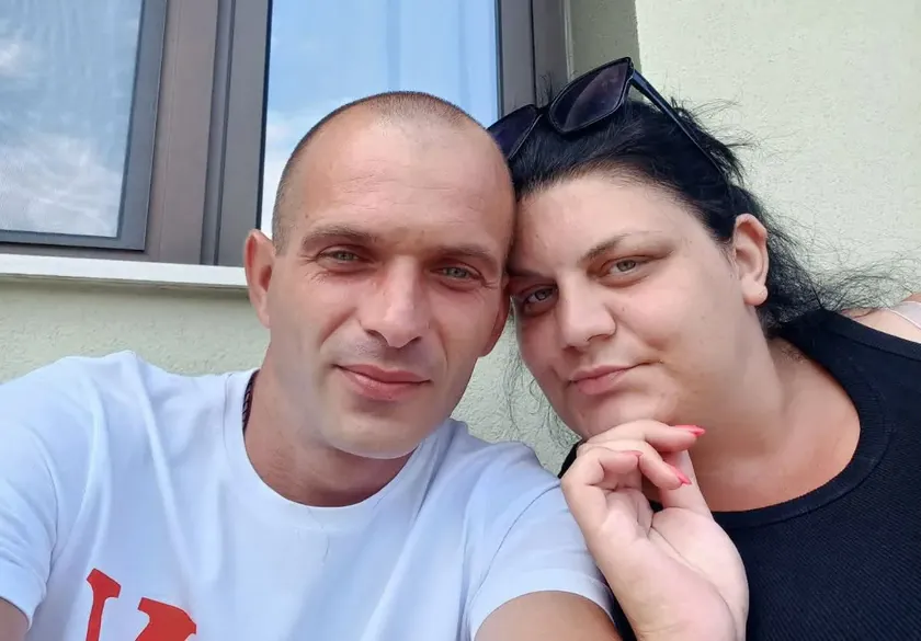 Maja ve ailesi iki yıldır karanlıkta yaşıyor Yenileme çalışmalarına onlarca bin euro yatırdılar, ancak sonra elektrik akımından mahrum kaldılar.