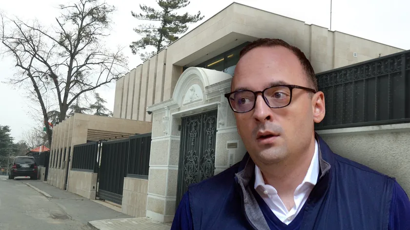 Sırbistan'da bir adam para aklamaktan dolayı yargılanıyor.