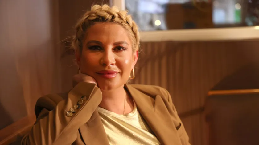 Sırp televizyon sunucusu Dea Đurđević hamilelik sürecini heyecanla yaşıyor.