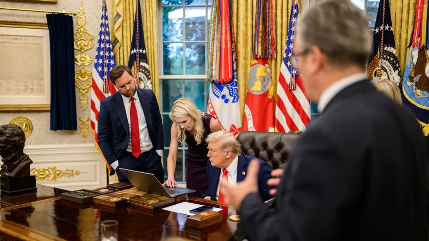 Melanija Tramp gece yarısı Natali Harp'ı buldu Trump'a gönderilen gizli mektuplar tekrar gündeme geldi