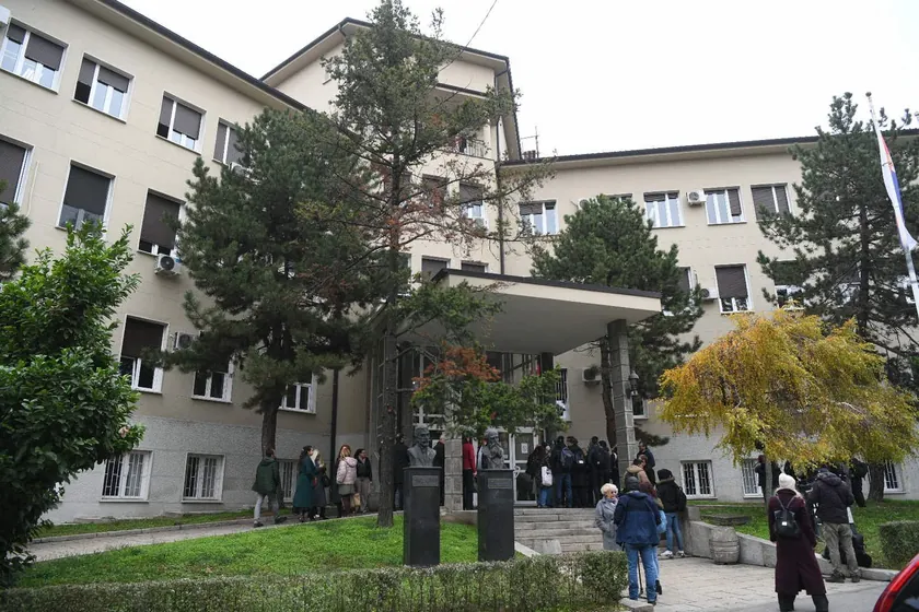 Sekretarya Marija Radovanović, yasadışı yönetim tarafından kovuldu