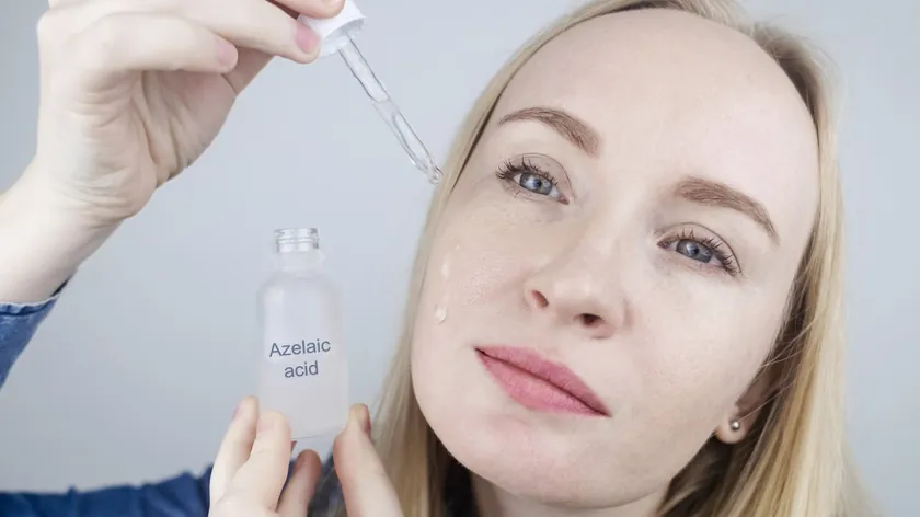 Azelaik Asit Cilt Problemlerine Karşı Etkili Olabilir, Ancak Yan Etkilere Dikkat Edilmeli