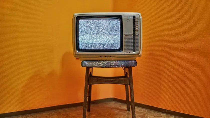 Televizorların ömrü eskiden 20 yıla kadar uzanırken bugün sadece 6 yıl sürüyor, bunun nedenleri şöyledir.