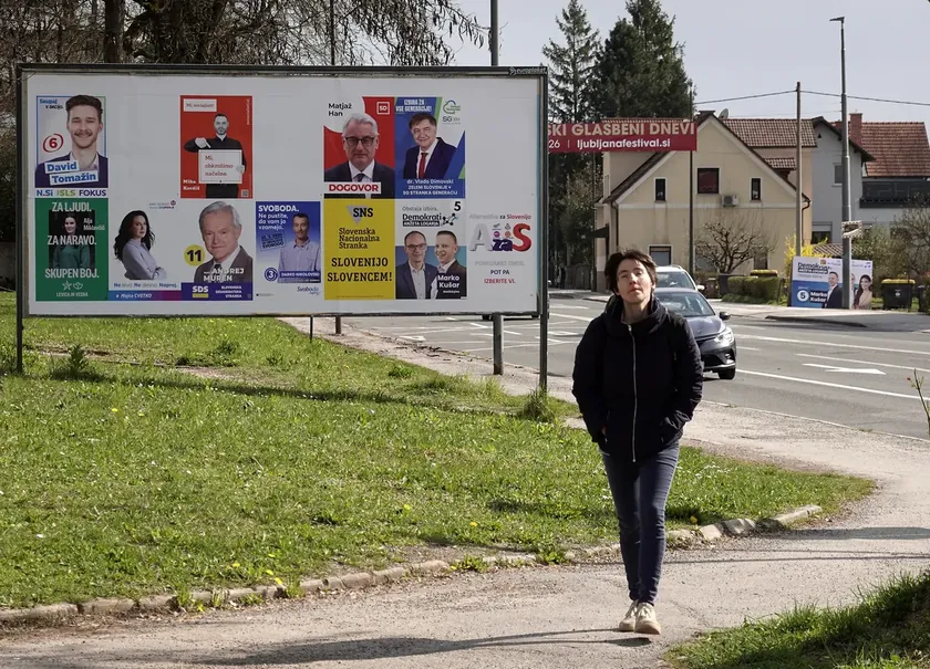 Slovenya'da yarın gerçekleşecek parlamento seçimlerinde gözler Golob ve Janşa liderlerde