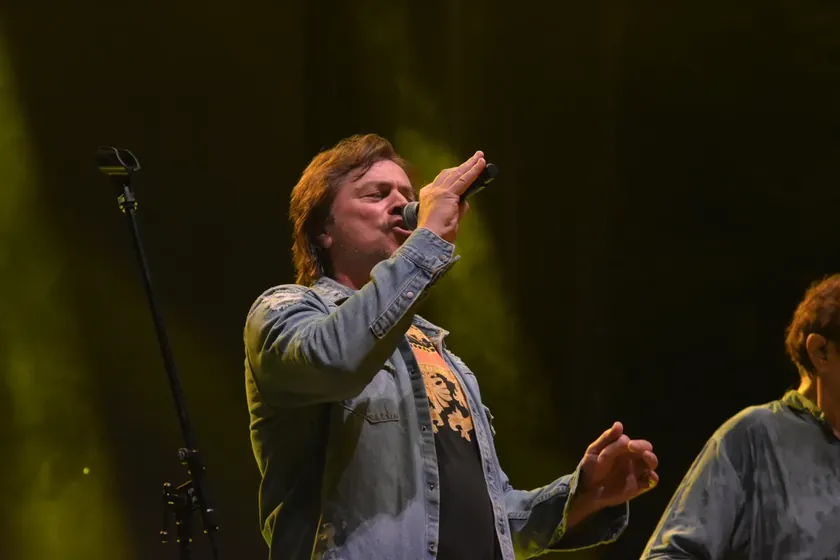 Bijelo Dugme Solisti Alen Islamović Balkan'daki Fındık Tarlalarından Kazancını Açıkladı