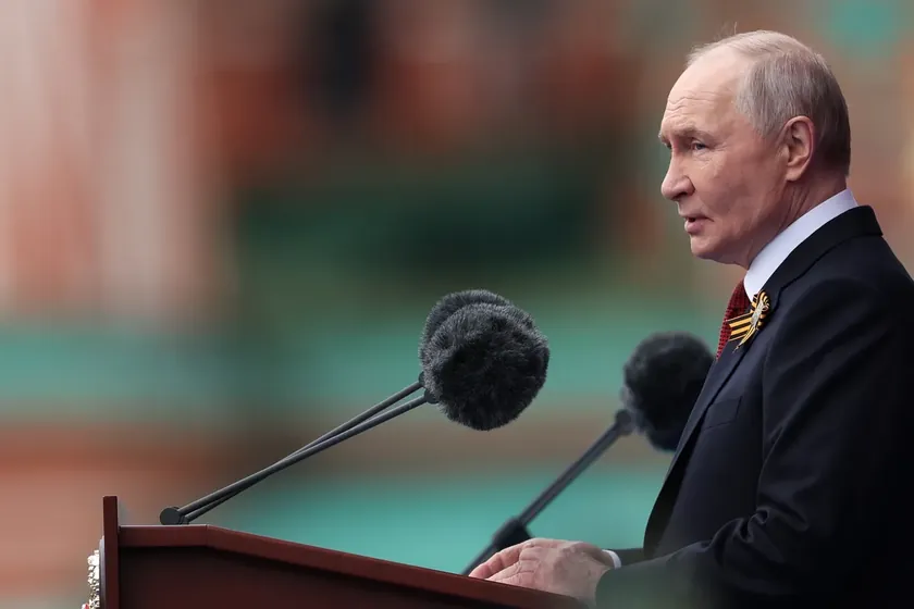 Putin, Rus ordusunu 1,55 milyon askere çıkaracak kararnameyi imzaladı