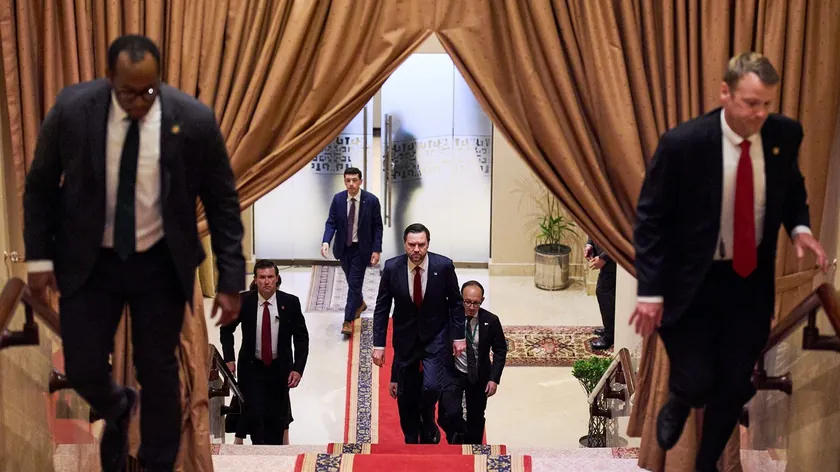 İran ile Amerika müzakereleri sonuçsuz kaldı, ABD Hürmüz Boğazı'nı bloke edeceğini bildirdi