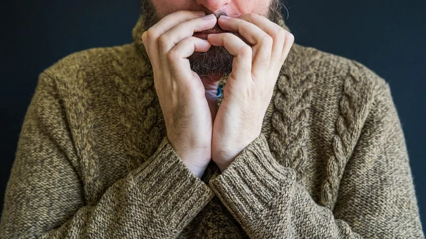 Sessiz depresyonun 7 belirtisi: Kişi içine kapanıyor, uyku ve iştah değişiyor