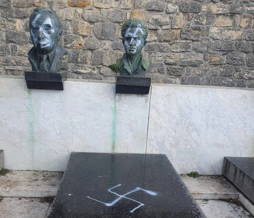 Belgrad'daki anıtların tahrip edilmesinin arkasında yetkililerin organizasyonu bulunuyor