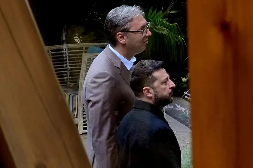 Sırpistan Cumhurbaşkanı Aleksandar Vučić'in ikilemleri yeniden gündeme geldi.