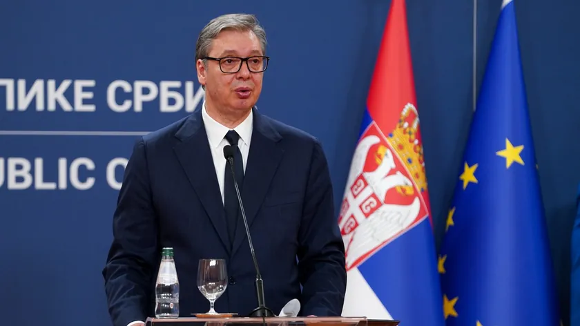 Sırbistan Cumhurbaşkanı Vucic, Tivat'ta Yunanistan Başbakanı Miçotakis ile bir araya geldi