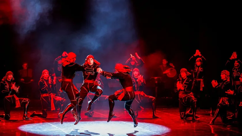 Sırbistan Belgrad'da 'Uçan Gürcüler' Sukhishvili Baleti Sanatseverleri Mest Etti